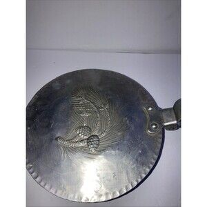Vintage  Crumb Catcher 552 Aluminum Hand Forged Everlast Metal